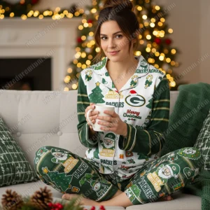 Green Bay Packers Fan Girl Christmas Pajamas Set